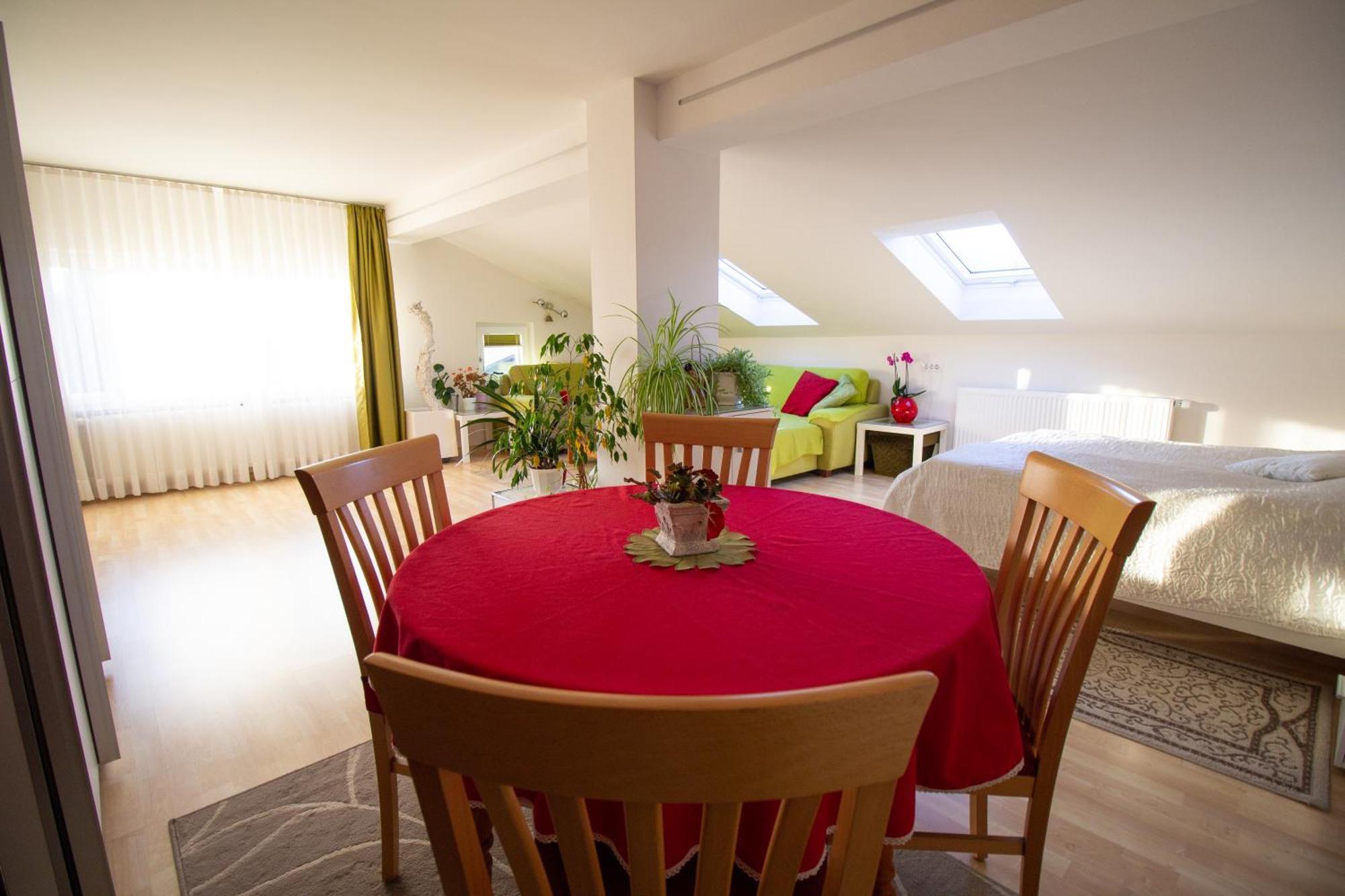 Garden Apartments Jansa Radovljica Pokój zdjęcie