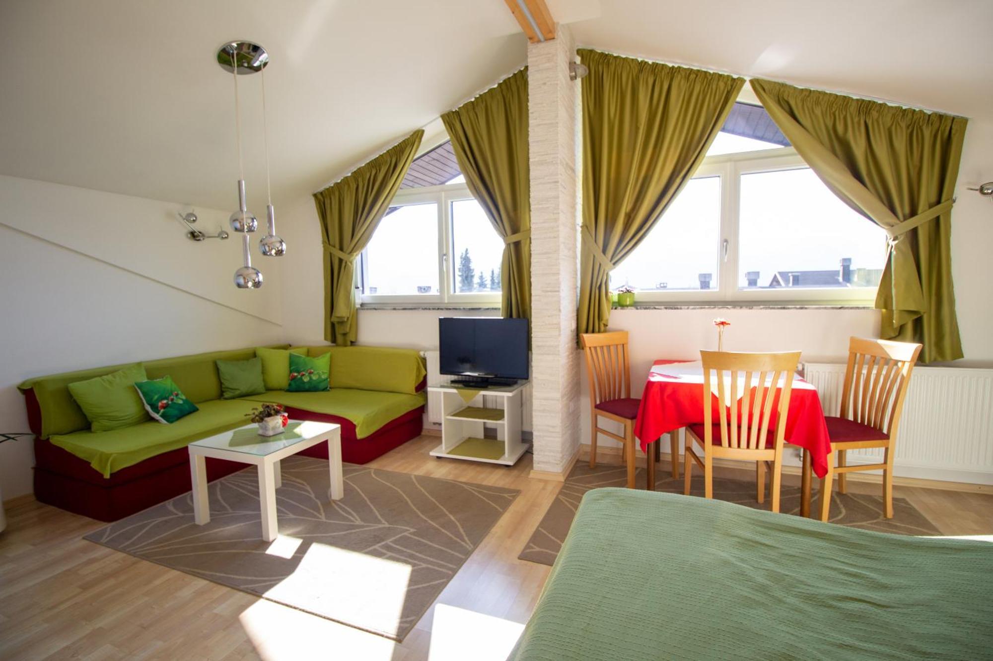 Garden Apartments Jansa Radovljica Pokój zdjęcie